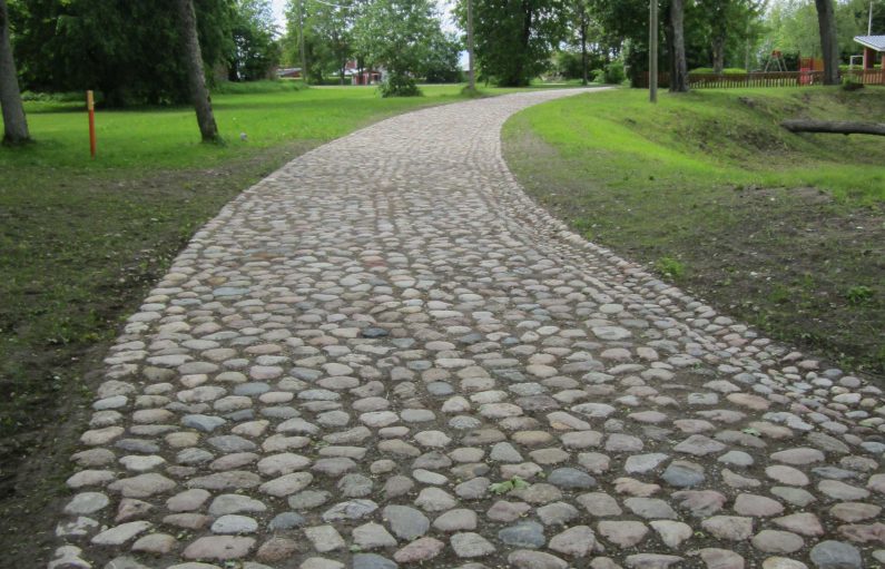 Heimtali 16