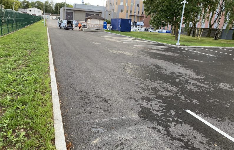 3-Jõhvi politsei parkla